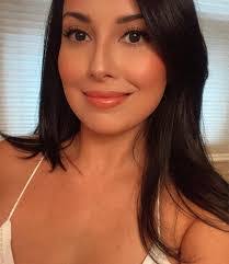 Grace Vera's Instagram, Twitter & Facebook