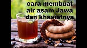 Rebus buah asam jawa, kunyit, dan temulawak setelah itu saring airnya dan tunggu hingga hangat lalu minum, jika tidak kuat meminumnya anda bisa mencampurkan gula jawa atau madu untuk menambah rasa. Cara Membuat Air Asam Jawa Dan Khasiatnya Youtube