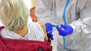 É ora possibile procedere alla prenotazione del vaccino anti covid anche per la popolazione: Covid Vaccini In Sicilia Al Via Prenotazioni Per Le Persone Estremamente Vulnerabili Ragusa Oggi