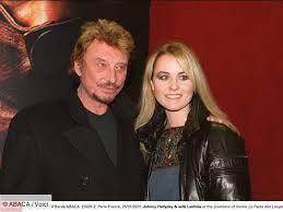 Par elodie schwartz le 25 mai 2021 à 10h15. Laeticia Hallyday Menacee Par Johnny Avec Un Revolver Cette Revelation Inattendue De L Ex Meilleur Ami Du Taulier Voici