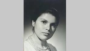 Beverly Nix's Instagram, Twitter & Facebook