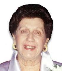 Maxine Dick's Instagram, Twitter & Facebook