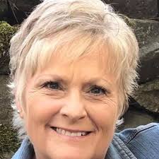 Hugh Chatham Memorial Hospital is pleased to announce Amy Vestal,  Mammography Tech, as the winner of the Hugh Chatham Care Award. This award  recognizes a clinician who has gone above and beyond