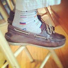 Normally I Don T Like Socks With Sperrys But If You Re Going To Do It This Is How It S Done Boat Shoes With Socks Fashion Socks Mens Colorful Socks