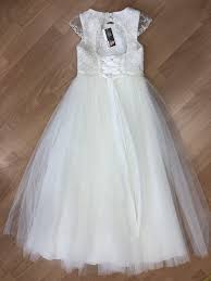 Monny Kommunionkleid Kollektion 2020 Kommunion Kleider Kindermode Kleider Blumenmadchen Kleid