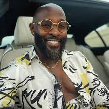 I don't trust the snake Sonny. He keeps saying, promise me you'll be with  me forever. Now, he'll demand she change religion to keep her promise. He's  evil.