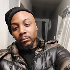 B R A N D I N G 👜