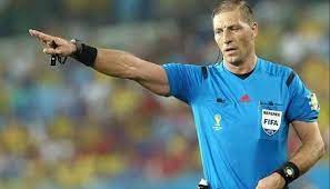 Patricio loustau, también argentino, debe ser uno de los hombres más odiados en nuestro país desde el. Nestor Pitana Sera El Arbitro Del Primer Partido De La Copa America El Intra Sports