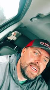 Jessica Sallee's Instagram, Twitter & Facebook