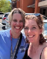 Happiness is a spur-of-the-moment, somewhat last-minute trip to a mostly  sunny location to read and chill and rest and eat good food and be with a  favorite girlfriend. And then, this morning,