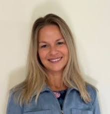 Stephanie Blais's Instagram, Twitter & Facebook