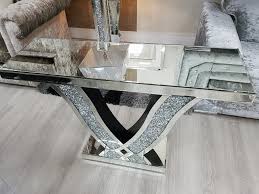 A chic spot to set down mail, magazines, and more, this mirrored console table brings both function and fashion to your living room or entryway. China Classic Wooden Furniture Tawny Mirror Console Table Set Photos Pictures Made In China Com
