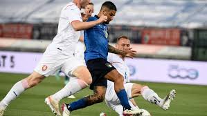 First published on fri 25 jun 2021 13.07 edt the captain of the italian football team said its players had not yet decided whether they would take the knee before their euro 2020 game against. Italien Fertigt Tschechien Ab Fussball Em 2021 Sportnews Bz
