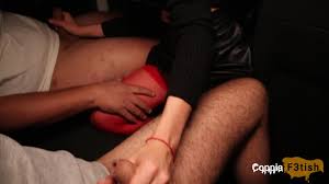 -MA CÉ QUALCUNO CHE CI GUARDA?-Veniamo SCOPERTI mentre CONDIVIDO MOGLIE  TROIA con GUARDONE in STRAD