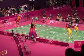 But remember, the idea is to have fun, so if you've only got a restricted space available but you still want to play, just adapt your style. Badminton Wikiwand