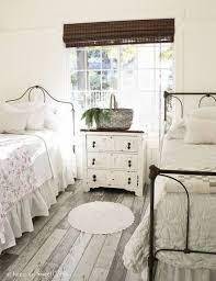 Farmhouse Cottage Decor Country Chic Guest Bedrooms 53 Ideas For 2019 Chic Bedroom Shabby Chic Bedrooms Shabby Chic Room