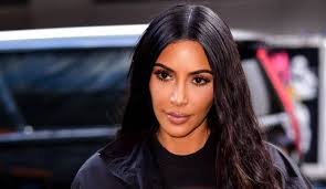 See how different she looks before and after her beauty routine! Kim Kardashian Admits She S Never Gone In Her Own Pool While Discussing Her House With Kanye