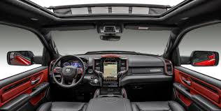 Découvrez le nouveau ram 1500 dt 2021 offrant le meilleur remorquage de sa catégorie, un rendement énergétique remarquable et une transmission automatique à huit vitesses. Ram 1500 Rebel Chega Por R 399 990 All The Cars