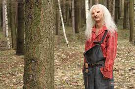 The film has a 41% approval rating on rotten tomatoes. 7 Wrong Turn 1 Thru 6 Ideas Wrong Turn Horror Movies Turn Ons