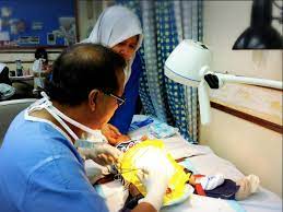 Jangan terus serbu tanpa temujanji ya.pic.twitter.com/i22m7pcdnl. Soalan Lazim Prosedur Berkhatan Ketika Bayi Doktor Ini Beri Jawapan Dari A Z Untuk Ibubapa