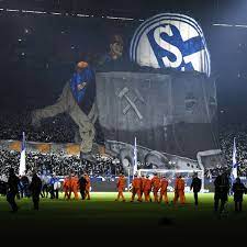 The third positive was found in samples taken. Choreo So Teuer War Die Aktion Der Schalker Ultras Gegen Leverkusen S04