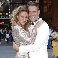 2019 schockierte er jedoch mit seinem geständnis, er sei alkoholabhängig. Peer Kusmagk Janni Honscheid Erstes Foto Von Tochter Yoko Gala De