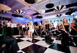 Black And White Dance Floor To Buy The Best Dance Floor We Ve Ever Seen Umbrella Wedding Best Dance Umbrella Wedding Decorations