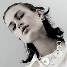 Alaya Collier court circulaire organique plaqué argent