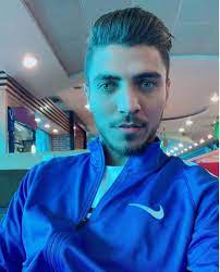 طاهر محمد طاهر وهو صغير : Ù‚ØµØ© ØµÙˆØ± Ù…Ø­Ù…Ø¯ Ø´Ø±ÙŠÙ Ù‡Ø¯Ø§Ù Ø®Ø§Ø±Ø¬ Ø§Ù„Ø³Ø±Ø¨ Ø§Ù„Ø£Ø­Ù…Ø± Ø§Ù„ÙŠÙˆÙ… Ø§Ù„Ø³Ø§Ø¨Ø¹