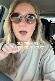 Mind you, I blocked off 45 minutes for this. I thought that would be more  than enough time 😭 catch y’all tomorrow with a splotchy self tanner tan  #glotanning #spraytan #tanningsalon #selftanner