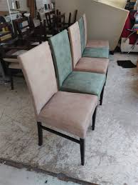 Yumuşak koltuklu sandalyeler evde rahatlık ve huzur atmosferinin korunmasına yardımcı olur. Sandalye Doseme Koctas Laminat Parke Fiyatlari