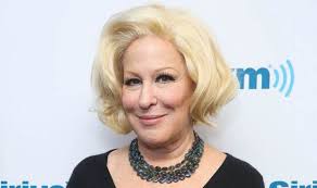 She was born in honolulu, hawaii, to jewish parents from new jersey, and raised there. Bette Midler Will Play Her First Uk Tour Since 1980 Celebrity News Showbiz Tv Express Co Uk