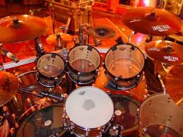Play online along to slipknot 's songs on joey jordison 's virtual drum set with touch or with the keys matching the drum set elements, snare drum, toms, cymbals, double bass drum and hihat. Joey Jordison