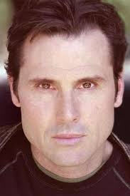 Bloodfist VII: Manhunt (1995)