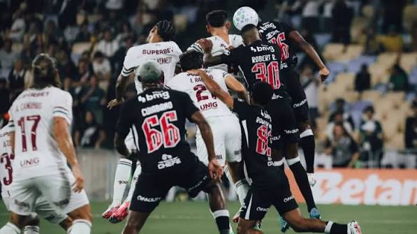 Em jogo morno, Vasco e Fluminense empatam na ida da Copa do Brasil