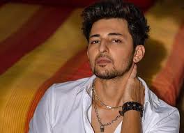 EXCLUSIVE: “I don't want to sing songs that have no meaning”- Darshan Raval  : Bollywood News