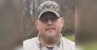 Robert Grumbles's Instagram, Twitter & Facebook