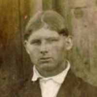 Perry Morrow's Instagram, Twitter & Facebook