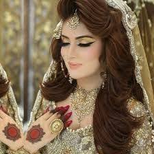 In Vogue Makeup Trends In 2020 Latest Bridal Makeup Pakistani Bridal Makeup Pakistani Bridal Hairstyles