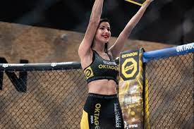 # motivation # gogo # azure # smartme # gogi. Oktagon Mma Topy I Leginy Pro Spravne Cage Girls Najdete Facebook