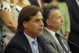 Um aspecto curioso a assinalar é o de que o próprio ministro das relações exteriores que assinou, pelo brasil, o tratado de limites (1898), foi, três anos após, o comissário. Uruguai Confirma Mais Casos De Novo Coronavirus E Fecha Fronteira Com A Argentina Mundo G1