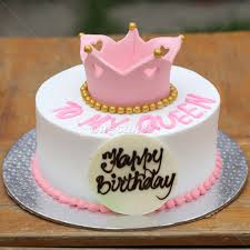 The most common queen birthday cake material is paper. Birthday Cake With Queen Crown Over