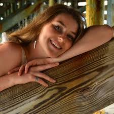 Heather Valdivia's Instagram, Twitter & Facebook