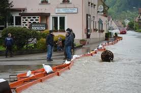 Am 21.07.2016 hatte ich mir ein bad einlaufen lassen und bin dann leider von. Hochwasser Badewanne Ist Ubergelaufen Pfullingen Eningen Lichtenstein Reutlinger General Anzeiger Gea De