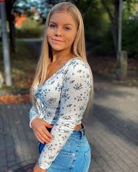 A free dating site geared toward international romance, foreign girlfriend believes you shouldn't put a limit on where. Hot German Girls For Marriage German Mail Order Brides