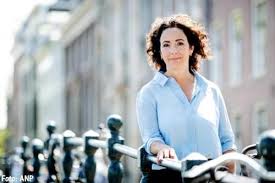 Terwijl alle amsterdammers beperkt worden door burgemeester halsema in hun bewegingsvrijheid het gaat hier om bijna 250.000 banen in amsterdam. Transport Online Femke Halsema Beedigd Tot Burgemeester Amsterdam