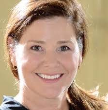 Regina Mclaurin's Instagram, Twitter & Facebook