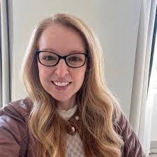 Holly Cortez's Instagram, Twitter & Facebook