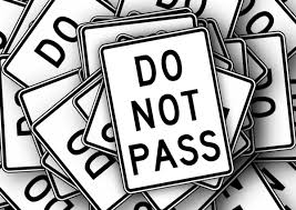 Für lkw gelten allerdings sonderregelungen. Usa Verkehrsregeln Teil 3 Was Muss Ich Beim Uberholen Beachten Usa Mietwagen Rundreise Tipps