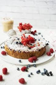 Saftiger Und Fruchtiger Beeren Nusskuchen Zimtkeks Und Apfeltarte Nusskuchen Rezepte Beeren
